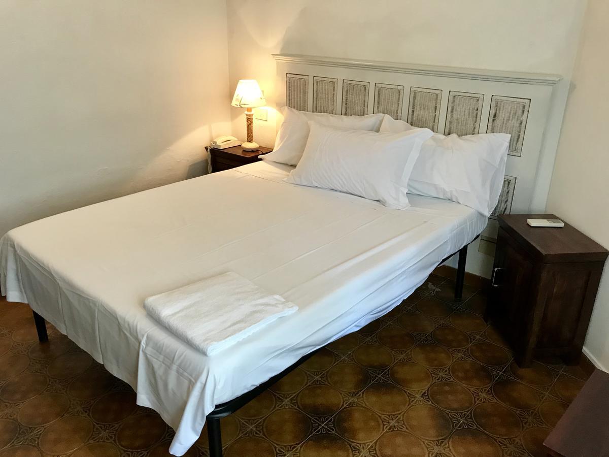 Hotel Su Meriagu カピターナ エクステリア 写真