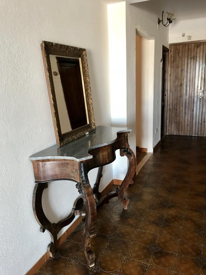 Hotel Su Meriagu カピターナ エクステリア 写真